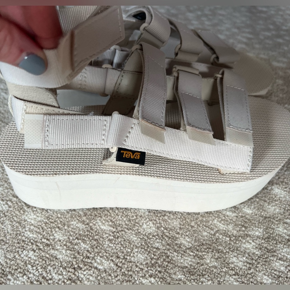 TEVA womens sandals size 8